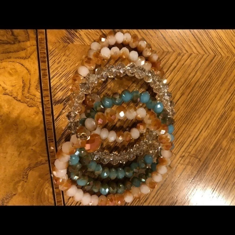 Stretchy gem bracelet-‎ costume jewelry